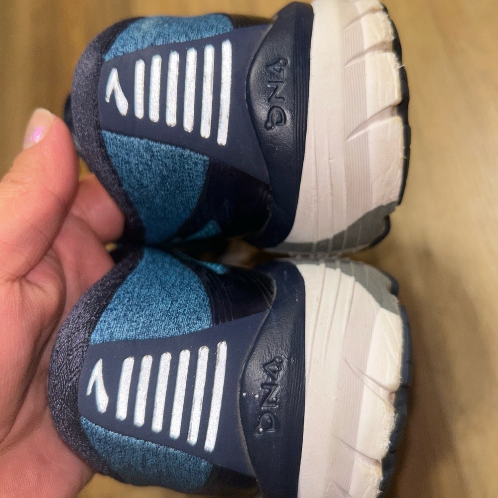 Brooks Adrenaline GTS 18 Women’s Teal and Navy Athletic Sneakers US Size 8.5 - Picture 10 of 10